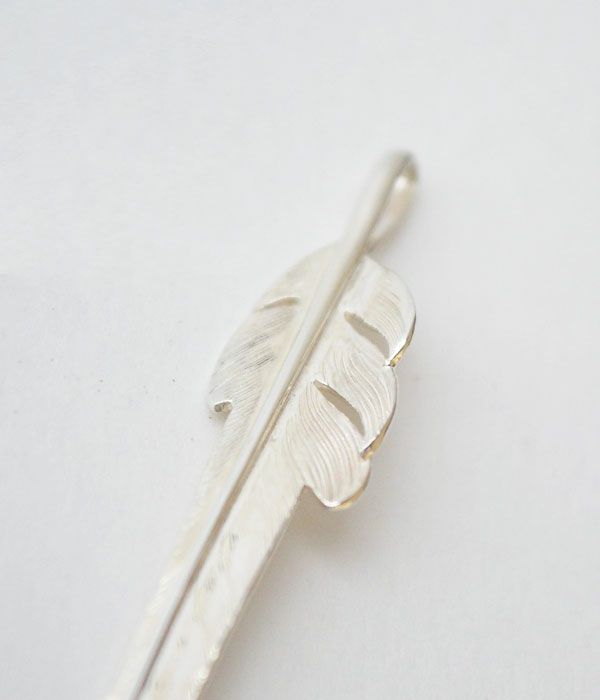 ラリースミス (LARRY SMITH) KAZEKIRI FEATHER PENDANT No.28, SMALL