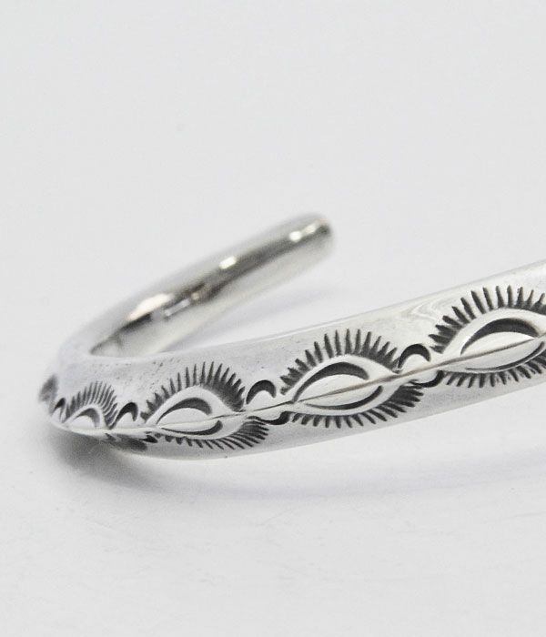 ラリースミス(LARRY SMITH) MEN'S THIN TRIANGLE BRACELET (LEAF 