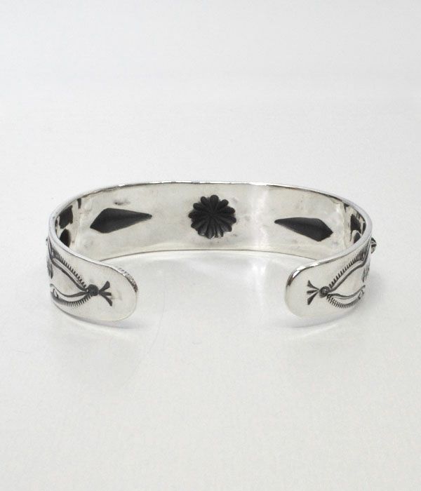 ラリースミス(LARRY SMITH) SHELL BRACELETバングル シルバー 