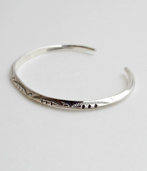 ラリースミス (LARRY SMITH) MEN'S EXTRA THIN TRIANGLE BRACELET