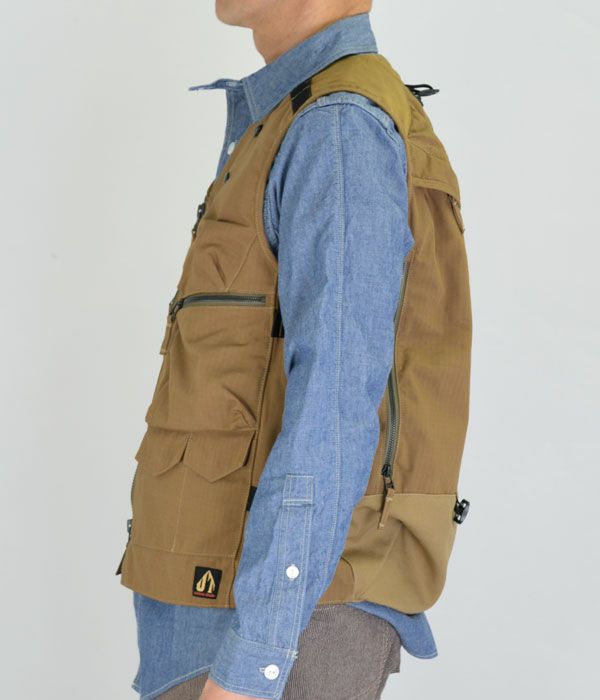 フリーホイーラーズ(FREEWHEELERS) -エクスペディション- バックパック ベストデザートカーキ1821018