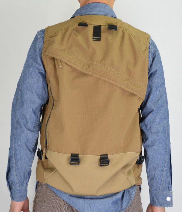 フリーホイーラーズ(FREEWHEELERS) -エクスペディション- バックパック ベストデザートカーキ1821018