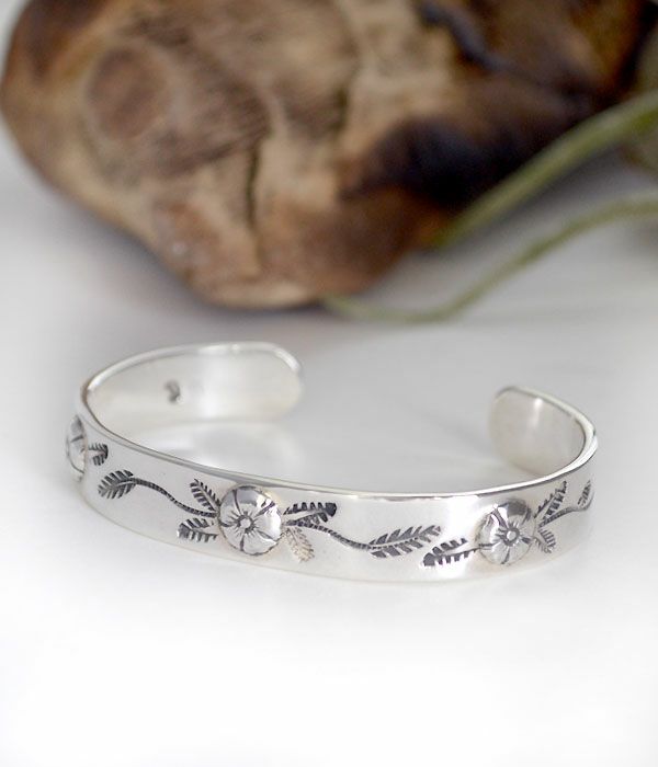 ラリースミス(LARRY SMITH) FLOWER BRACELET バングル シルバー  