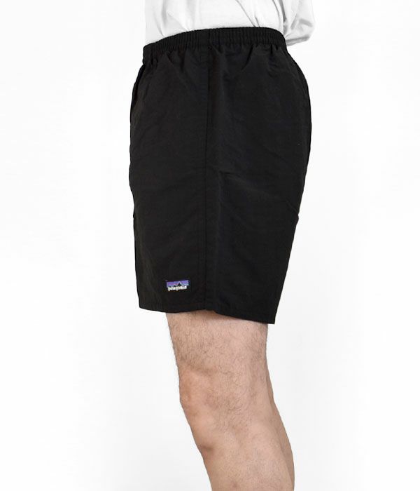 パタゴニア (PATAGONIA) メンズ バギーズ ロング 7インチ Men's Baggies Longs-7 ショートパンツ メッシュのライナー付 股下18cm 耐久性撥水加工 58035