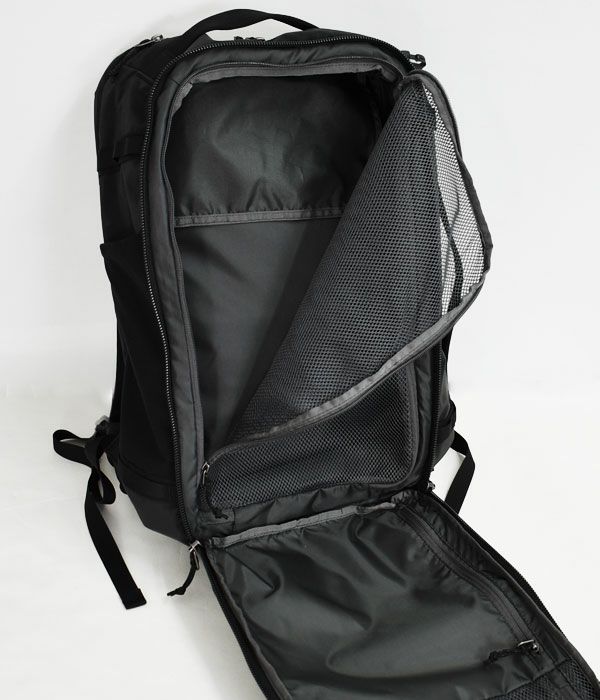 一部セール】パタゴニア (PATAGONIA) ブラックホール ミニ MLC 30L 
