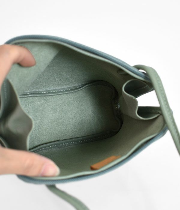 イルビゾンテ (IL BISONTE) クロスボディバッグ 限定カラー レザー 