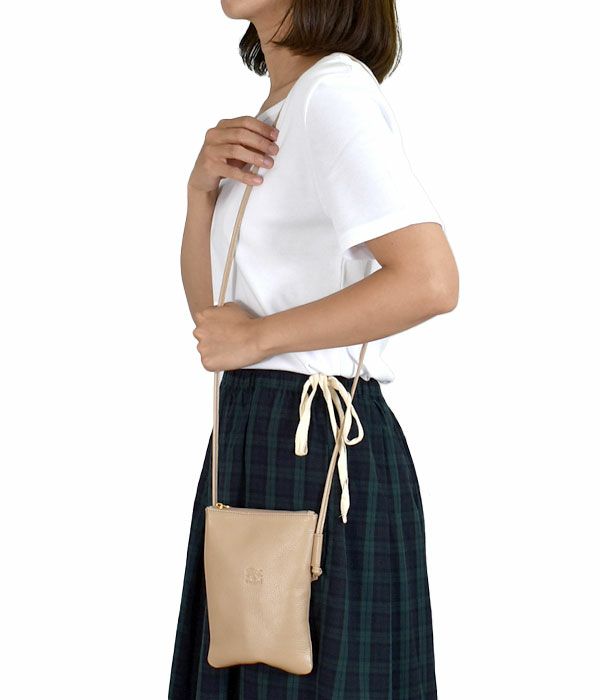 イルビゾンテ (IL BISONTE) クロスボディバッグ　限定カラー レザーミニショルダーバッグ スマホ ショルダー ポシェット 54232-3-07411 54232307411