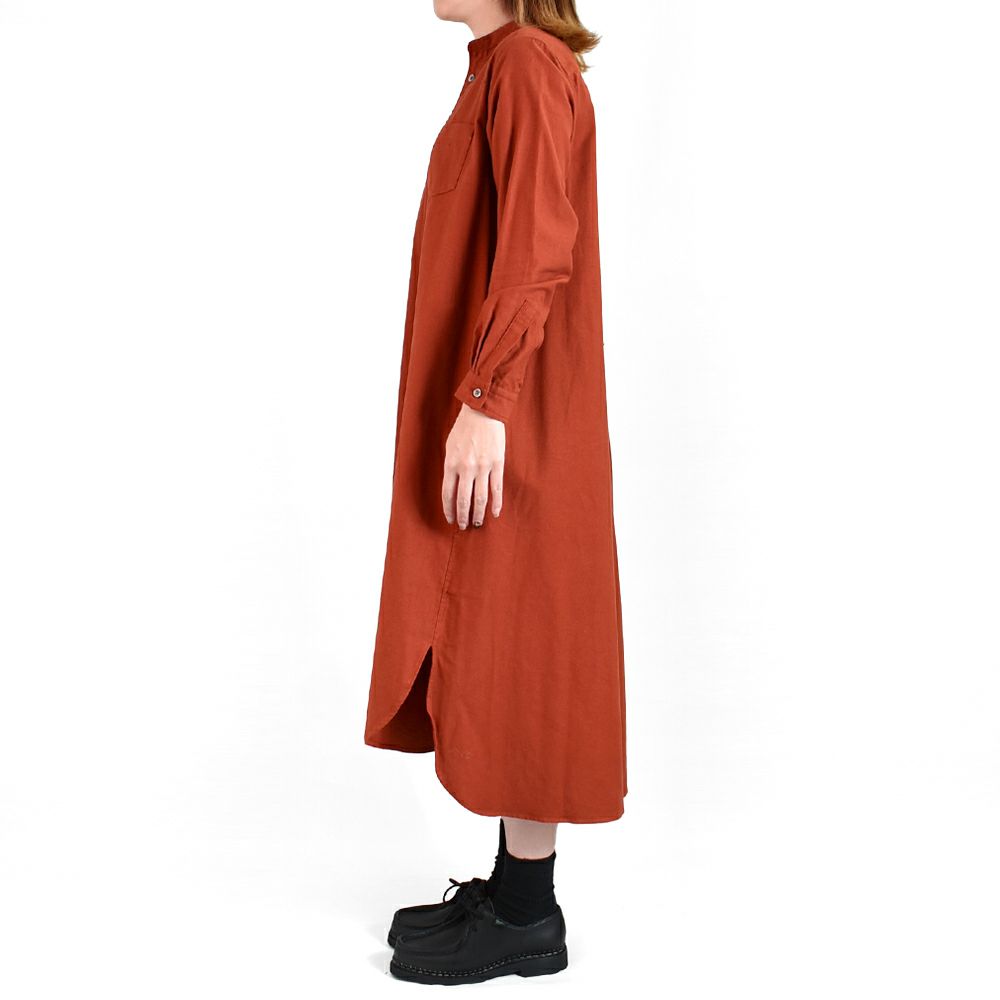 ダナファヌル (DANA FANEUIL) ライトミリタリーモールスキンプレミアムスウェード ノーカラーシャツワンピース D6323410