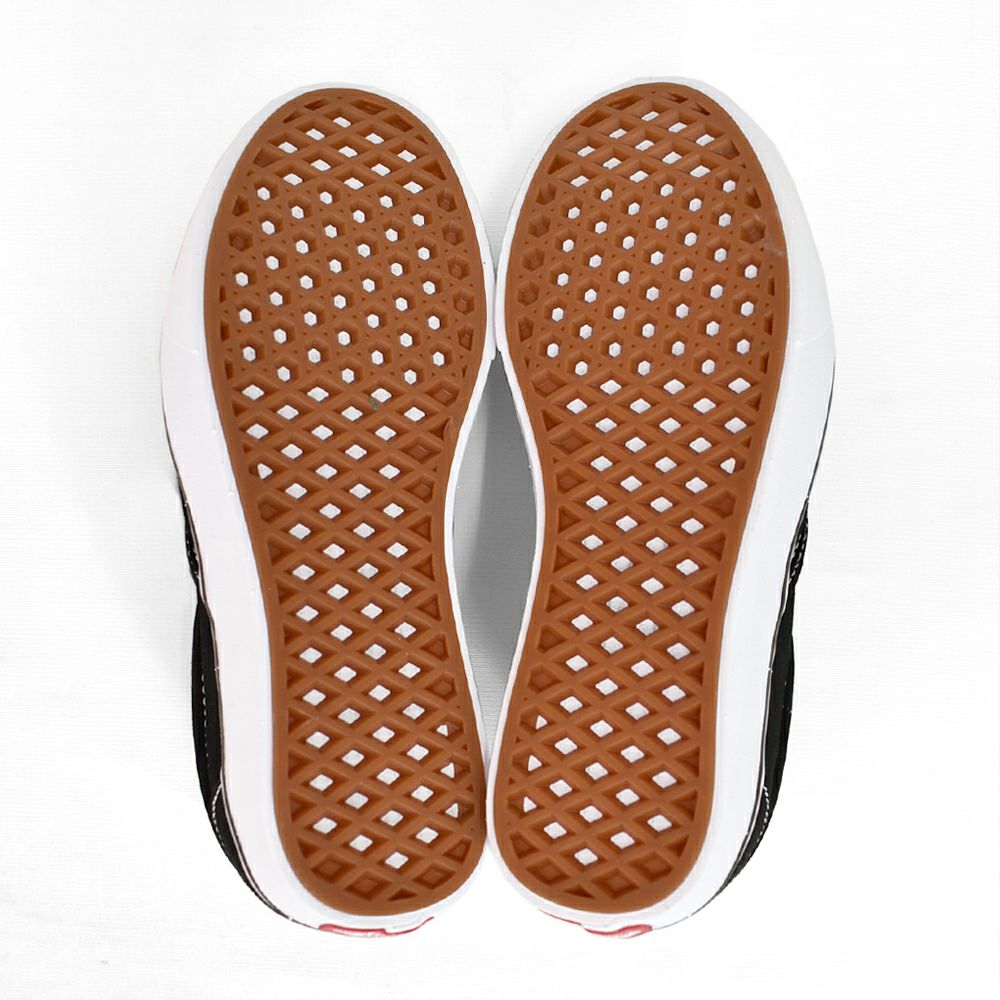 国内発送・正規品★VANS バンズ★UNISEX COMFYCUSH ONE★SLIP ON VANS】 ヴァンズ COMFYCUSH SLIP-ON コンフィクッシュ