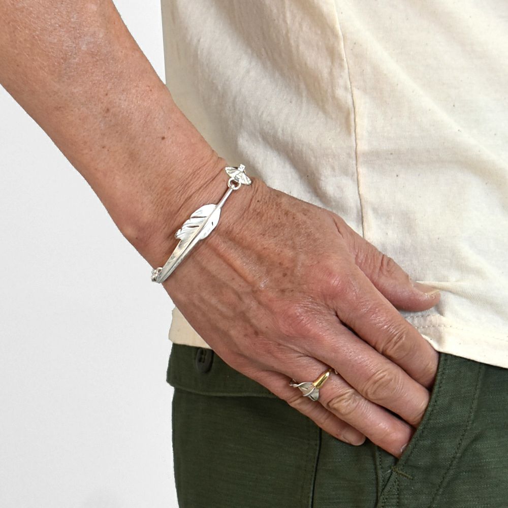 ラリースミス(LARRY SMITH) KAZEKIRI FEATHER CHAIN BRACELET 