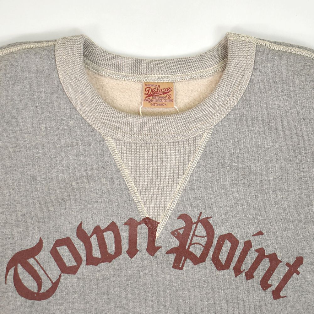 デラックスウエア (DELUXEWARE) TOWN POINT 長袖プリントトレーナー