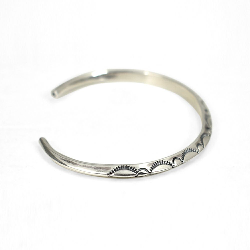 ラリースミス (LARRY SMITH) LADIE'S EXTRA THIN TRIANGLE BRACELET -LEAF- トライアングルバングルリーフ シルバーアクセサリー BR-0123-L