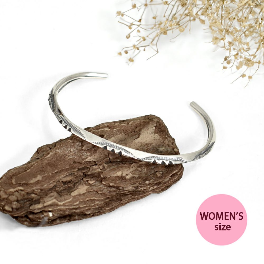 ラリースミス (LARRY SMITH) LADIE’S EXTRA THIN TRIANGLE BRACELET -３POINT- トライアングルバングル シルバーアクセサリー BR-0122-L