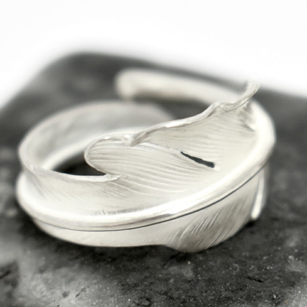LARRY SMITH シルバーリング　大フェザー LARRY SMITH(ラリースミス)リング EAGLE HEAD FEATHER RING No