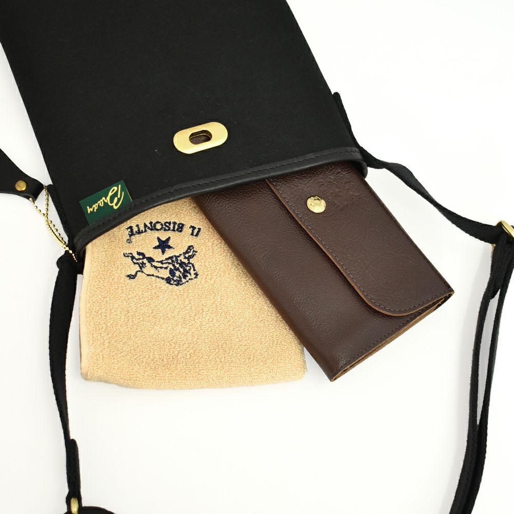 ブレディ (BRADY) LOWCA MEDIUM ショルダーバッグ スマホ サコッシュ ロウカ ミディアム