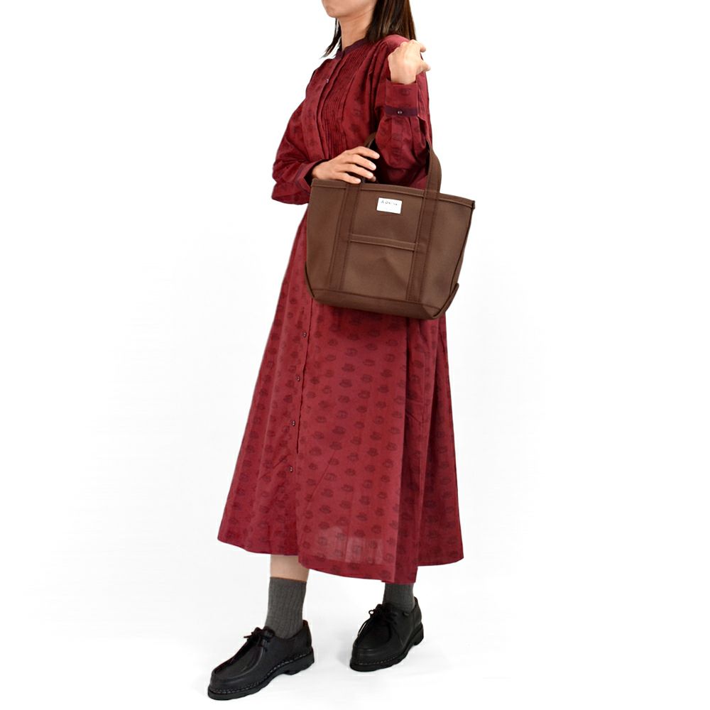 ポンデシャロン (PONT DE CHALONS) ティーカッププリントワンピース (ペチコート付) 前開きノーカラーワンピース 22551528