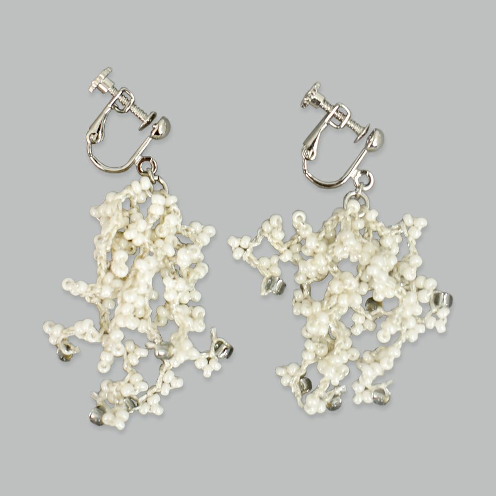 マーブルシュッド (marble SUD) Grain Yarn mini イヤリング 18FF999284 01.WHT