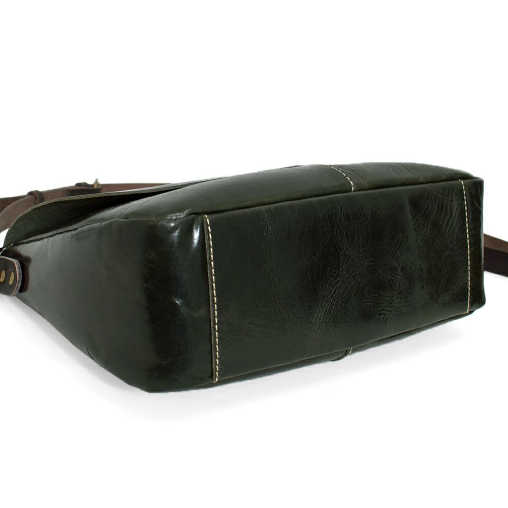 アインソフ (Ain Soph) 切りっぱなし 横型ショルダーバッグ 日本製 レザーショルダーバッグ 牛革 ASE1639-HWM